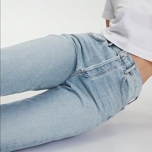 AGOLDE
'90s Jean
High-waisted boyfriend jean